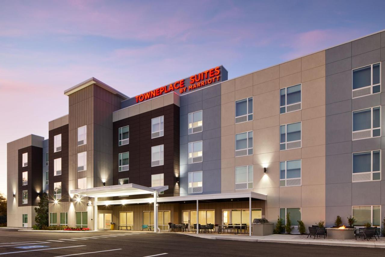 Towneplace Suites By Marriott Tampa Casino Area Exterior foto